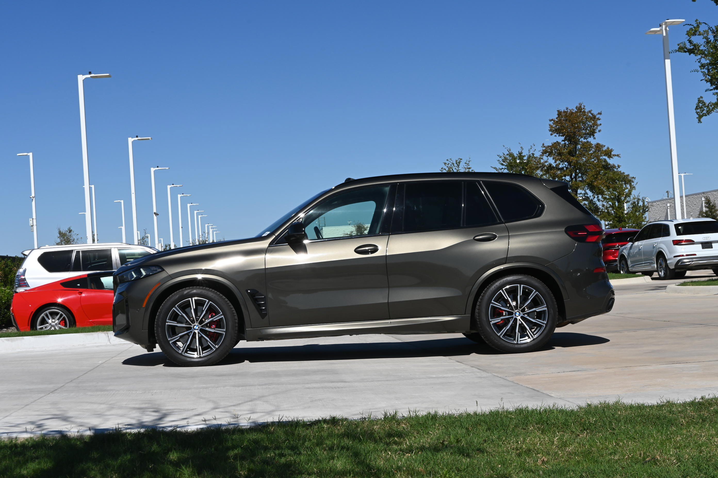 Used 2025 BMW X5 M60i w/ Executive Package AWD/4WD image 6