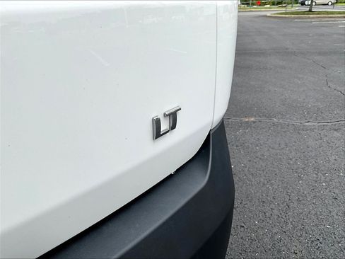 Used 2023 Chevrolet Traverse LT FWD image 24