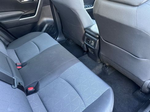 Used 2024 Toyota RAV4 AWD Hybrid image 33