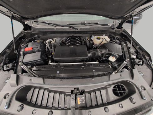 Used 2025 Chevrolet Suburban RST w/ RST Capability Package AWD/4WD image 8
