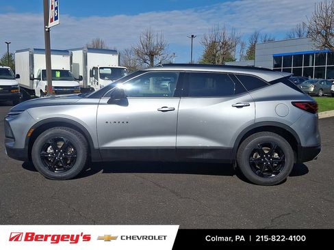 Used 2023 Chevrolet Blazer LT w/ Midnight/Sport Edition AWD/4WD image 9