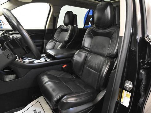 Used 2021 Lincoln Aviator Reserve w/ Equipment Group 210A image 11