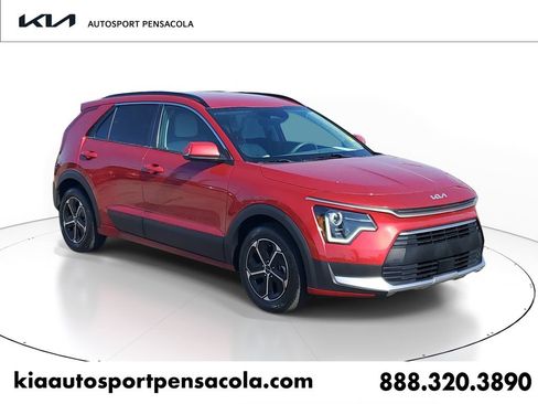 Used 2023 Kia Niro EX image 1