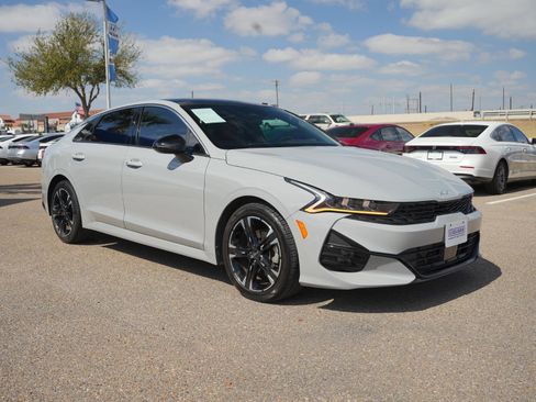 Used 2023 Kia K5 GT-Line image 3