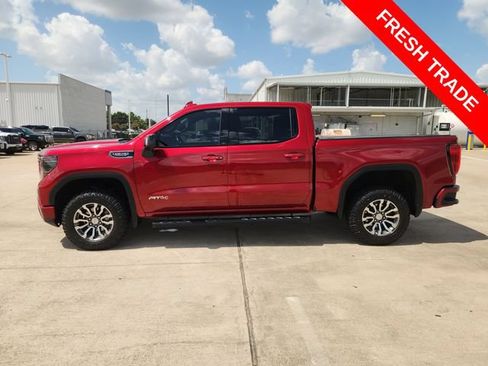 Used 2022 GMC Sierra 1500 AT4 w/ AT4 Premium Package AWD/4WD image 4