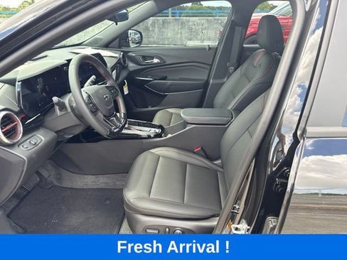 Used 2026 Chevrolet Trax RS w/ Driver Confidence Package FWD image 2