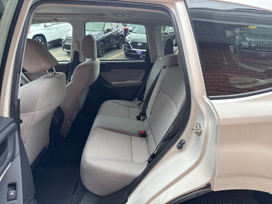 Used 2015 Subaru Forester 2.5i Premium AWD/4WD image 19