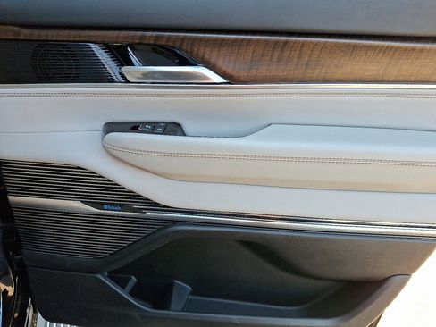 Used 2022 Jeep Grand Wagoneer Series I w/ HD Trailer Tow Package image 14