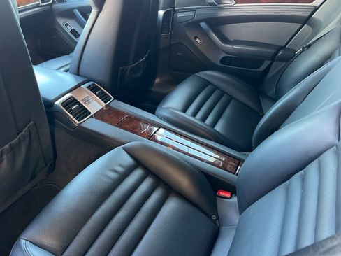 Used 2013 Porsche Panamera AWD/4WD image 5