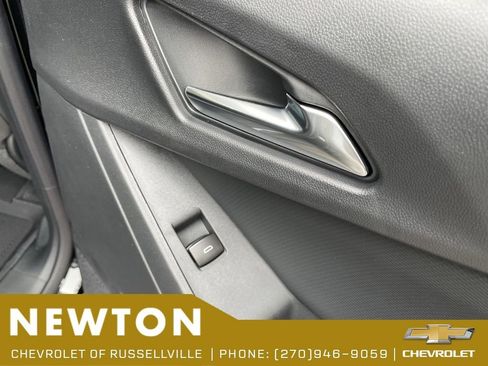 New 2026 Chevrolet Equinox LT FWD image 38