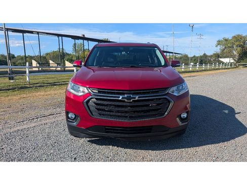 Used 2019 Chevrolet Traverse RS image 2