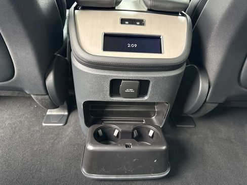 New 2025 Lincoln Navigator Reserve image 18