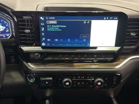 Used 2023 Chevrolet Silverado 1500 RST w/ Convenience Package II AWD/4WD image 29