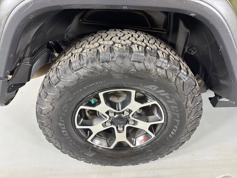 Used 2021 Jeep Wrangler Rubicon image 10