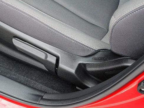 Certified 2025 Subaru Impreza 2.0i image 20