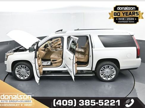 Used 2018 Cadillac Escalade ESV Platinum image 26