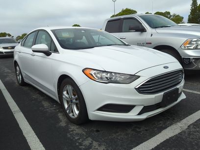 Used 2018 Ford Fusion SE w/ Fusion SE Technology Package
