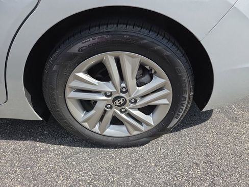 Used 2019 Hyundai Elantra Value Edition image 16
