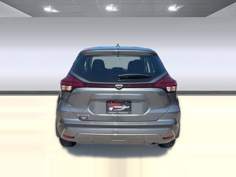 New 2025 Nissan Kicks Play S image 10
