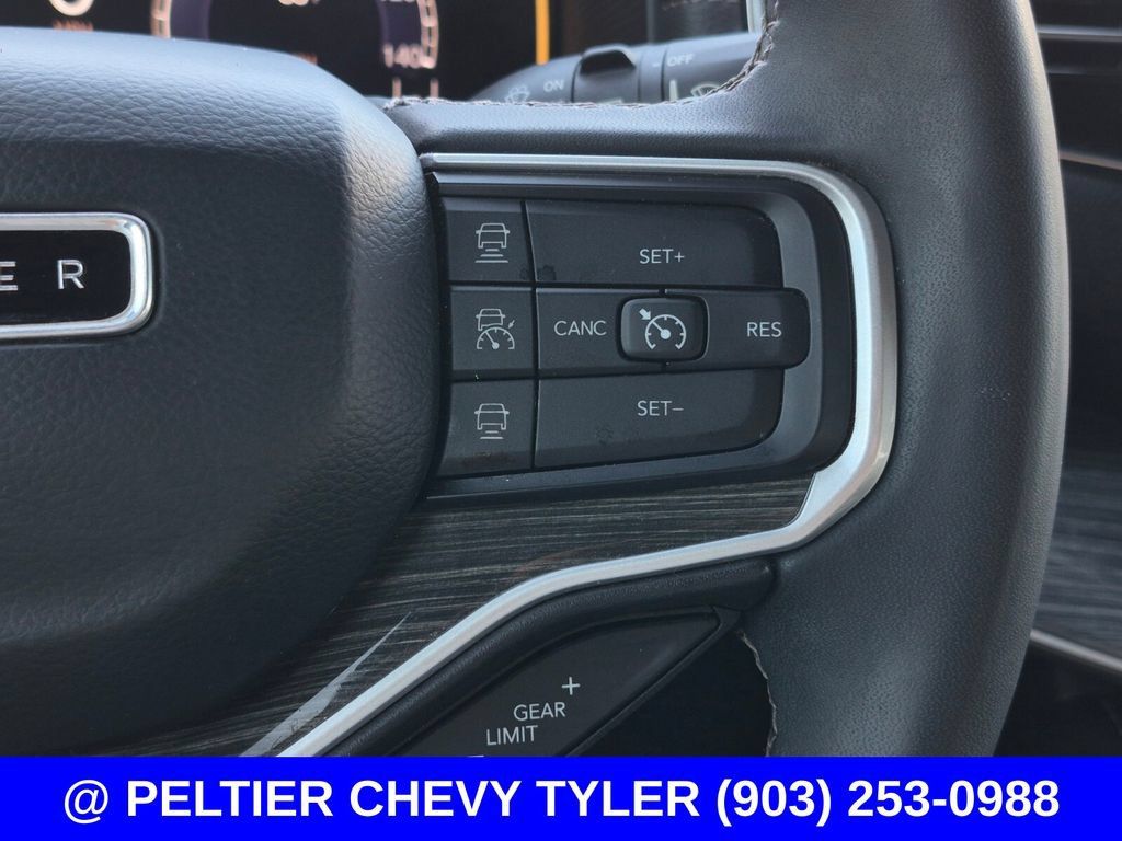 Used 2022 Jeep Wagoneer Series II RWD image 22