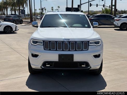 Used 2020 Jeep Grand Cherokee Overland AWD/4WD image 9