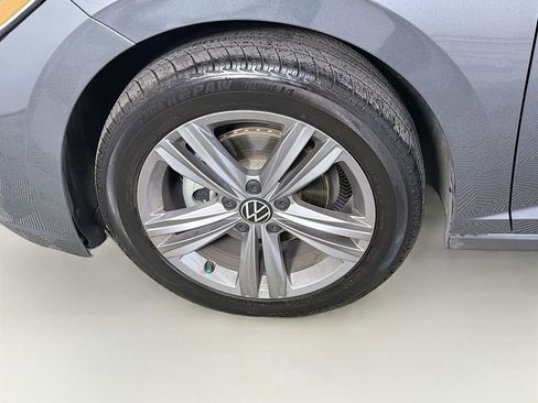 Used 2022 Volkswagen Jetta SE w/ Panoramic Sunroof Package image 31