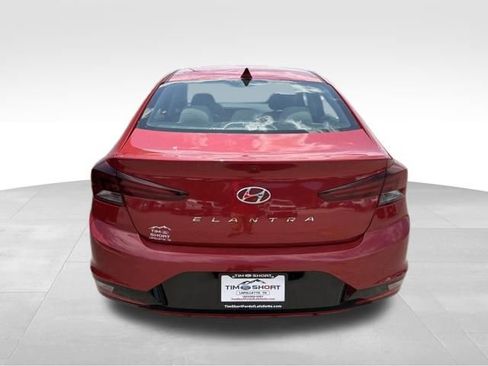 Used 2019 Hyundai Elantra SEL FWD image 9