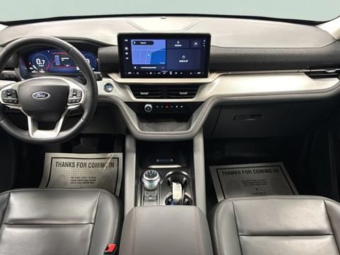 Used 2025 Ford Explorer Active w/ Active Comfort Package AWD/4WD image 12