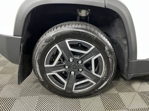 Used 2026 Jeep Cherokee Limited AWD/4WD image 12