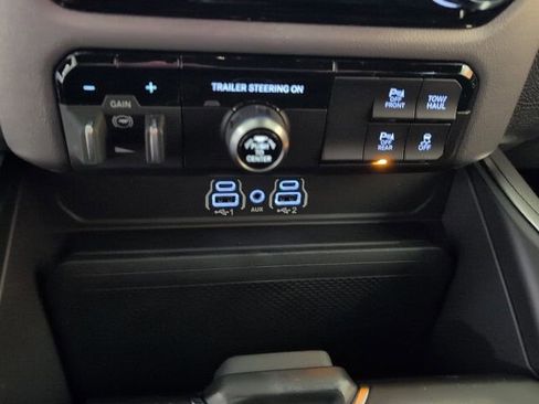 New 2026 RAM 1500 Big Horn w/ Night Edition image 27