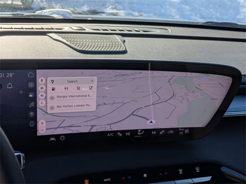 Used 2025 Buick Enclave Sport Touring image 20