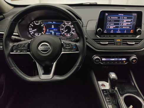 Used 2020 Nissan Altima 2.5 SV FWD image 22