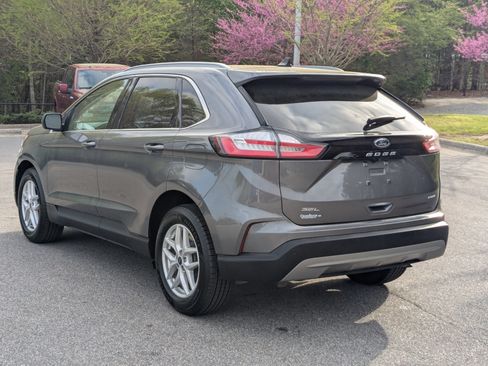 Used 2022 Ford Edge SEL w/ Convenience Package AWD/4WD image 6