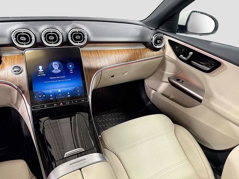Used 2023 Mercedes-Benz C 300 4MATIC Sedan image 29