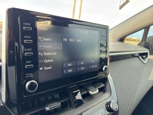 Used 2020 Toyota Corolla SE image 25