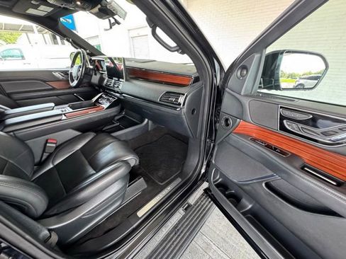 Used 2023 Lincoln Navigator L Reserve image 15