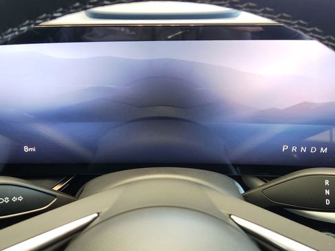 New 2026 Buick Envision Avenir image 17