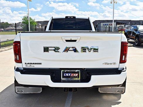 Used 2025 RAM 3500 Laramie AWD/4WD image 6