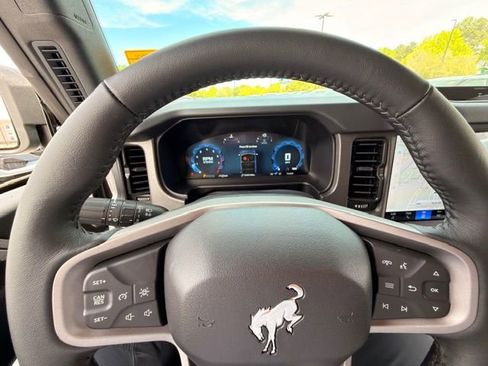 New 2025 Ford Bronco Big Bend w/ Black Diamond Package AWD/4WD image 15