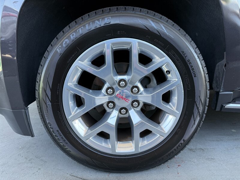 Used 2018 GMC Yukon XL SLT w/ Open Road Package RWD image 41