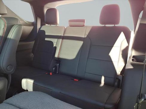 Used 2024 Chevrolet Traverse RS w/ LPO, Floor Liner Package image 23