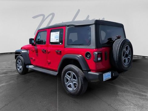 Used 2022 Jeep Wrangler Unlimited Sport AWD/4WD image 8