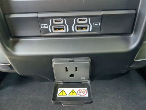 New 2026 RAM 2500 Laramie w/ Night Edition image 16