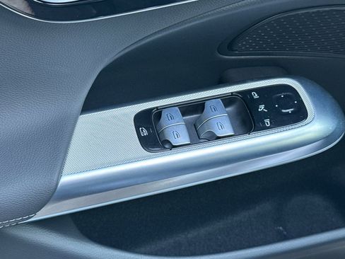 Certified 2025 Mercedes-Benz E 350 Sedan image 12