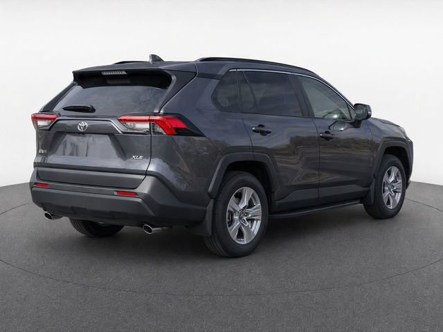 Used 2024 Toyota RAV4 XLE w/ Convenience Package FWD image 4