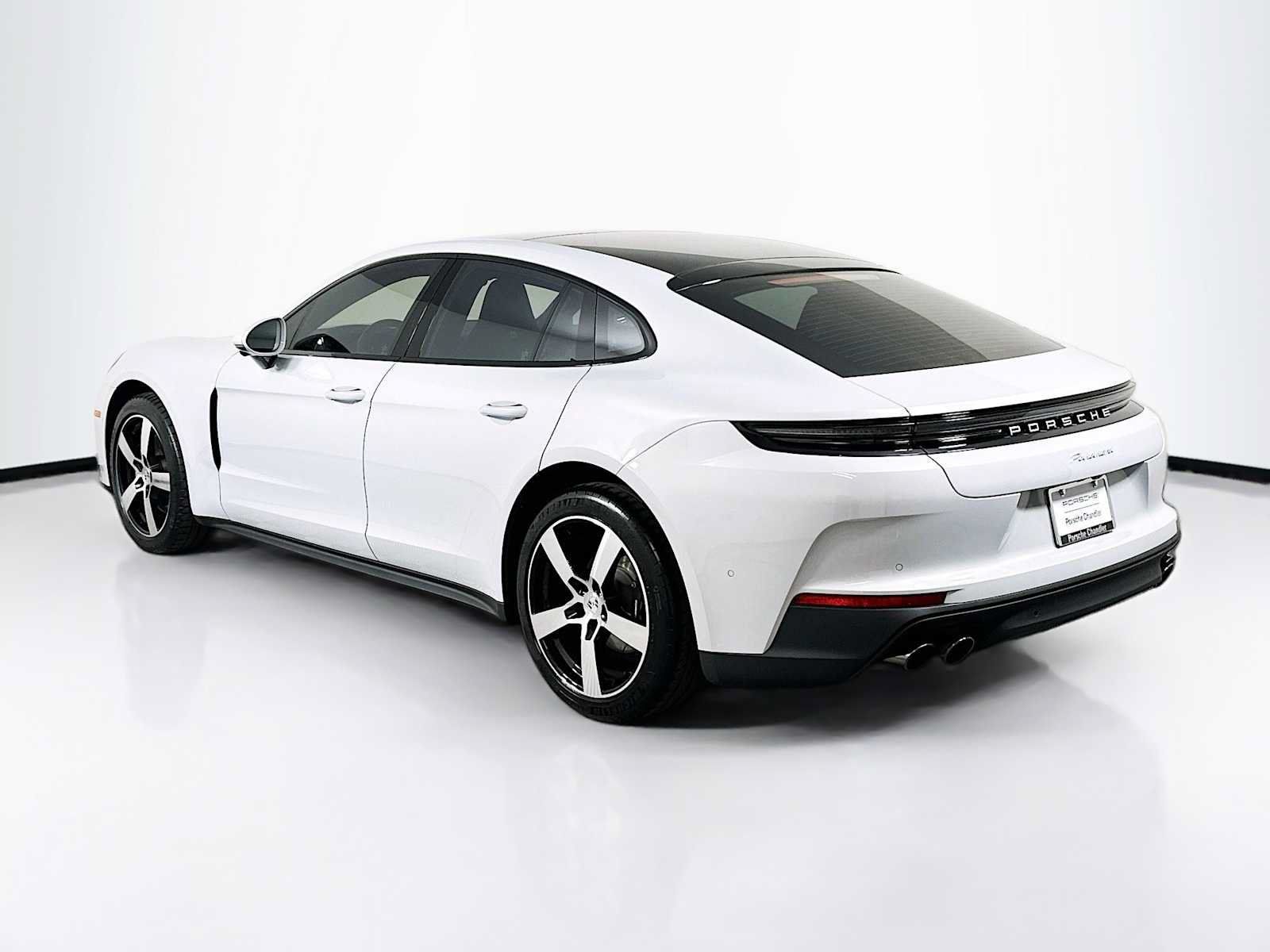 Certified 2025 Porsche Panamera RWD image 3
