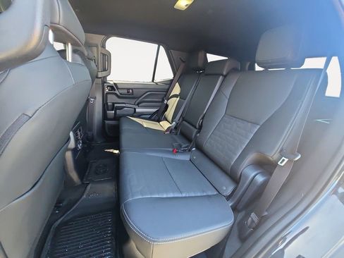 Used 2025 Toyota 4Runner TRD Off-Road Premium w/ Tow Technology Package AWD/4WD image 13