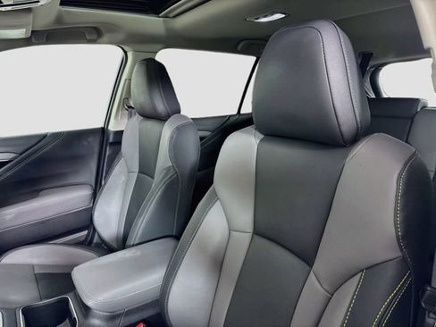 Certified 2025 Subaru Outback Onyx Edition AWD/4WD image 23