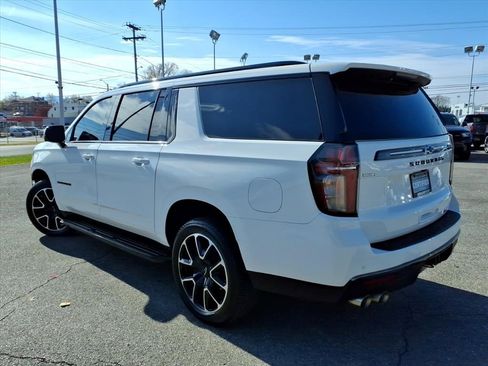 Certified 2022 Chevrolet Suburban RST w/ Sport Performance Package image 7