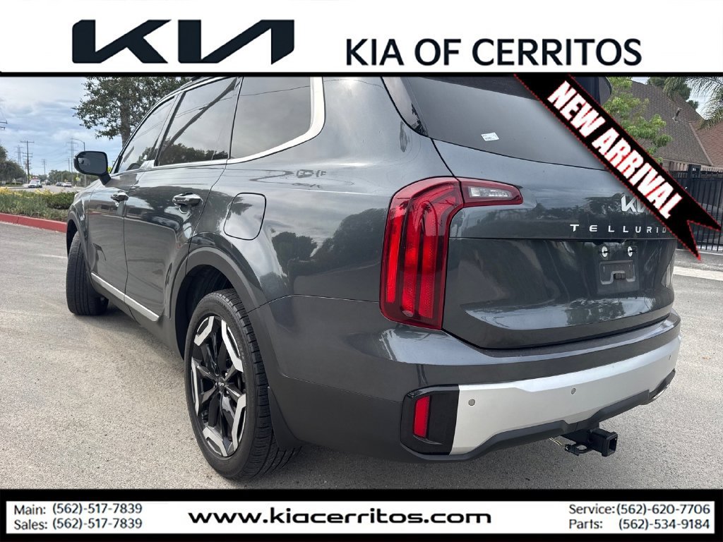 Certified 2024 Kia Telluride S w/ S Sunroof Package FWD image 3